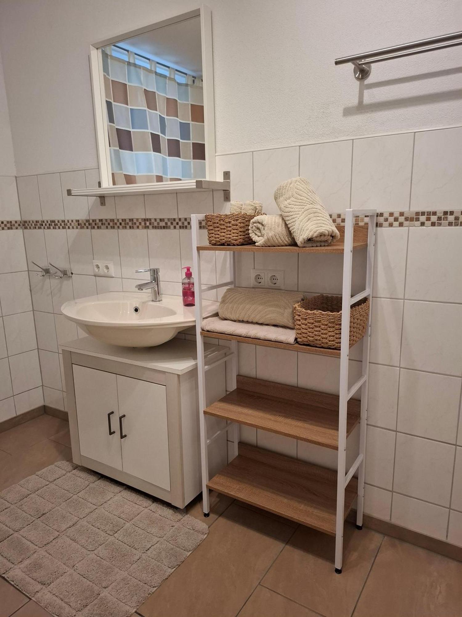 Ferienwohnung Am Blumenberg 바트메르겐하임 외부 사진