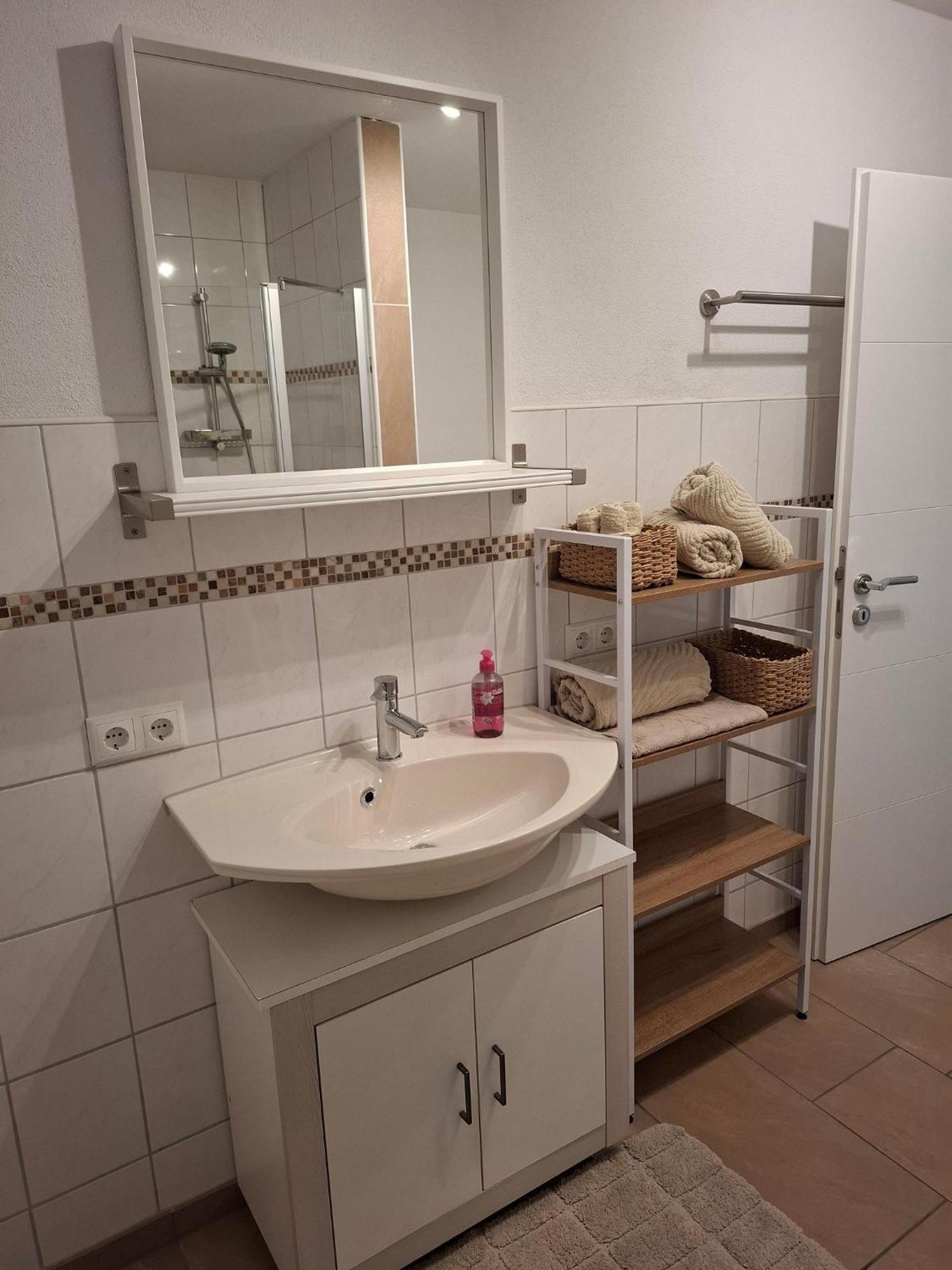 Ferienwohnung Am Blumenberg 바트메르겐하임 외부 사진